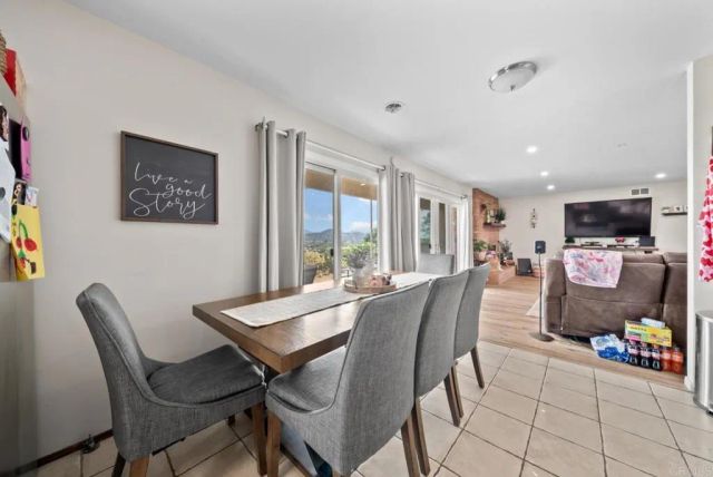 737 Carlow Court, El Cajon, CA 92020