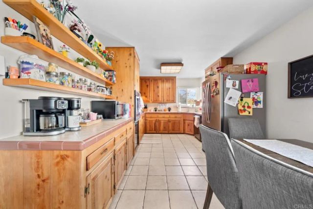 737 Carlow Court, El Cajon, CA 92020