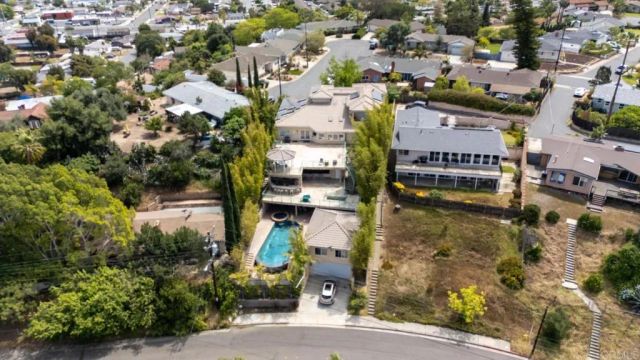 737 Carlow Court, El Cajon, CA 92020