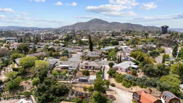 737 Carlow Court, El Cajon, CA 92020