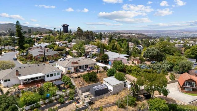 737 Carlow Court, El Cajon, CA 92020