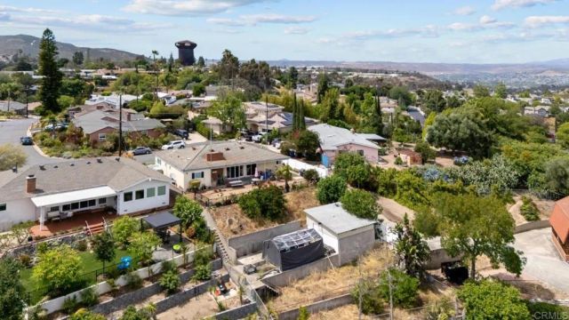 737 Carlow Court, El Cajon, CA 92020