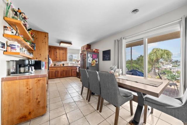 737 Carlow Court, El Cajon, CA 92020