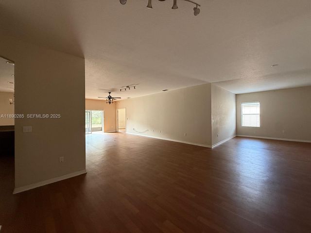2974 Blackwater Oaks Drive, Lakeland, FL 33860