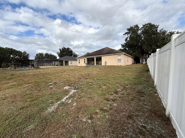 2974 Blackwater Oaks Drive, Lakeland, FL 33860