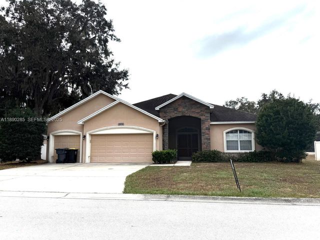 2974 Blackwater Oaks Drive, Lakeland, FL 33860