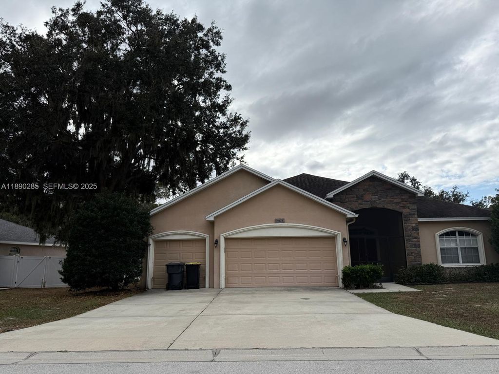 2974 Blackwater Oaks Drive, Lakeland, FL 33860