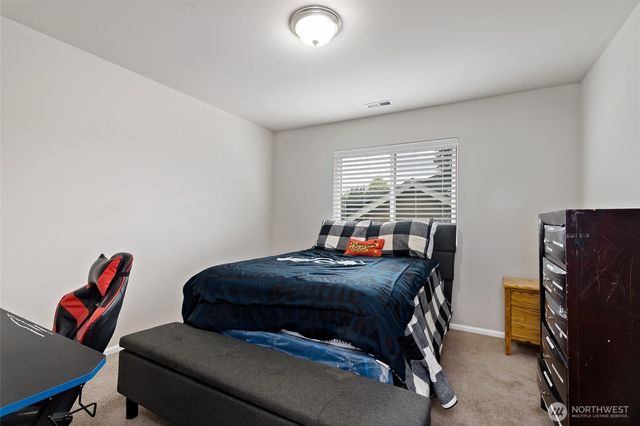 20018 98th Avenue E, Graham, WA 98338