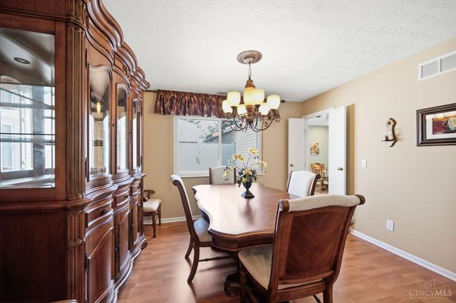 2 Boxwood Court, Cincinnati, OH 45246