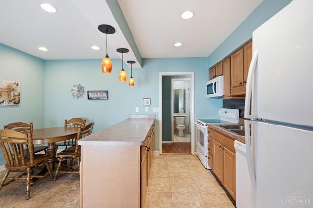 2 Boxwood Court, Cincinnati, OH 45246