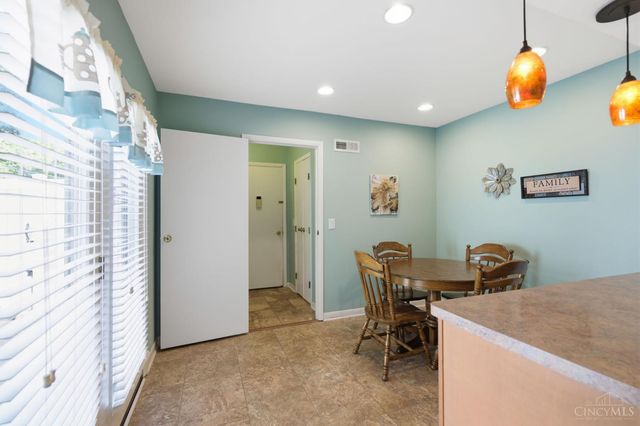 2 Boxwood Court, Cincinnati, OH 45246