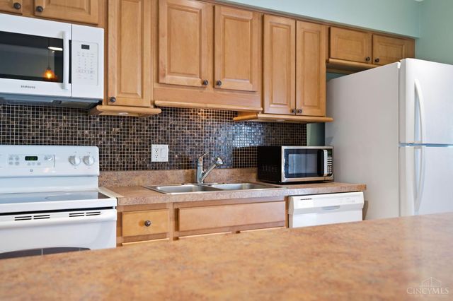 2 Boxwood Court, Cincinnati, OH 45246