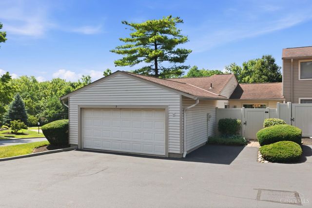 2 Boxwood Court, Cincinnati, OH 45246
