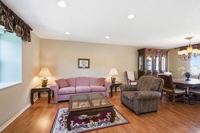 2 Boxwood Court, Cincinnati, OH 45246
