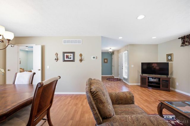 2 Boxwood Court, Cincinnati, OH 45246