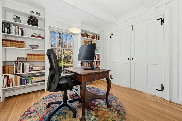 4 Black Hill Rd, Paxton, MA 01612