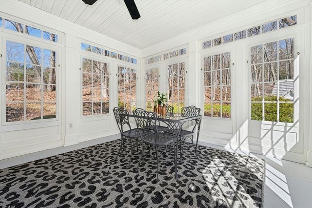 4 Black Hill Rd, Paxton, MA 01612