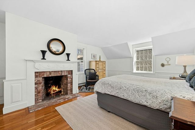 4 Black Hill Rd, Paxton, MA 01612