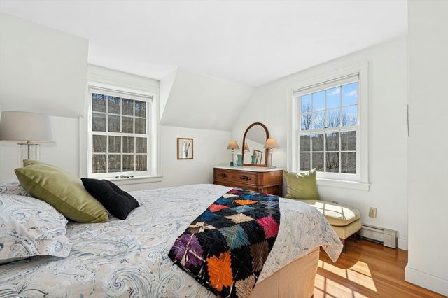 4 Black Hill Rd, Paxton, MA 01612