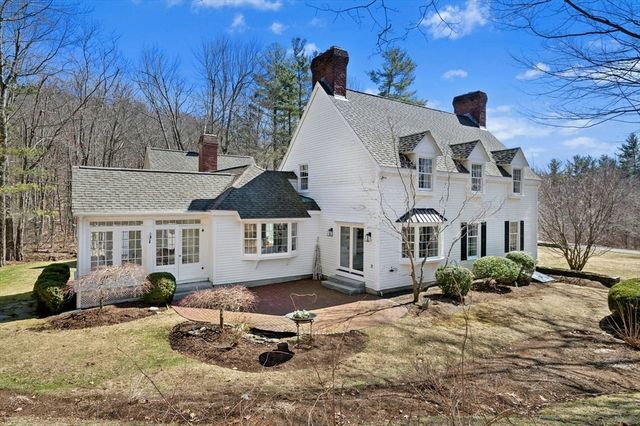 4 Black Hill Rd, Paxton, MA 01612