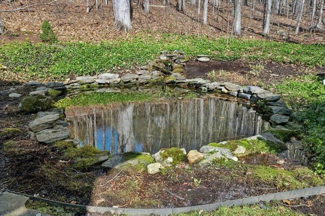 4 Black Hill Rd, Paxton, MA 01612