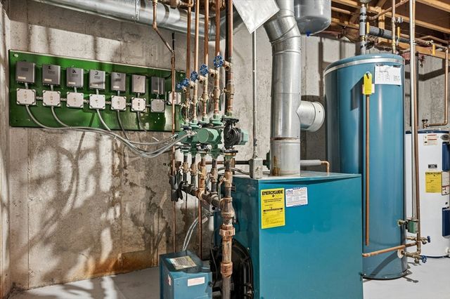 4 Black Hill Rd, Paxton, MA 01612