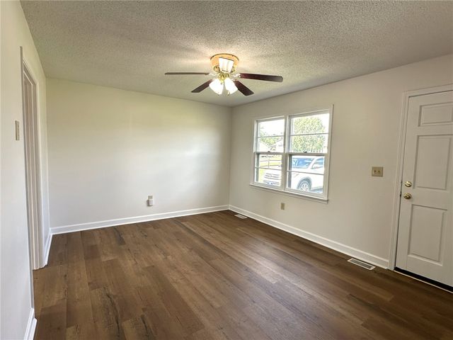 310 Kingsboro Road, Anderson, SC 29626
