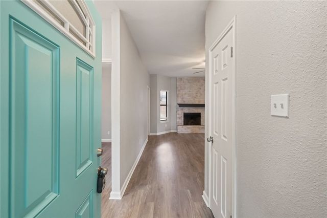 11417 Woodway Creek Dr, Corpus Christi, TX 78410