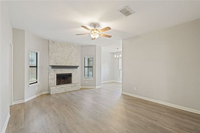 11417 Woodway Creek Dr, Corpus Christi, TX 78410