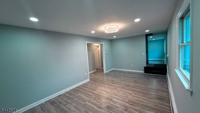 35 Fiat Ave, Woodbridge Twp., NJ 08830