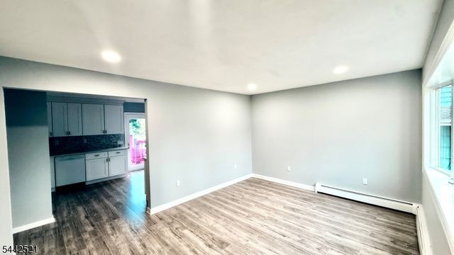 35 Fiat Ave, Woodbridge Twp., NJ 08830