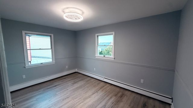 35 Fiat Ave, Woodbridge Twp., NJ 08830