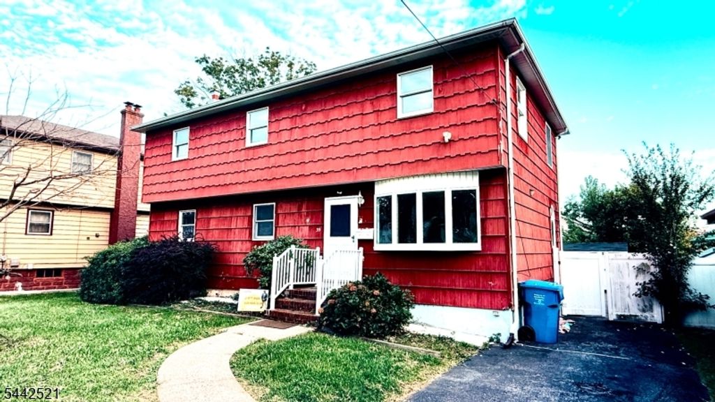 35 Fiat Ave, Woodbridge Twp., NJ 08830