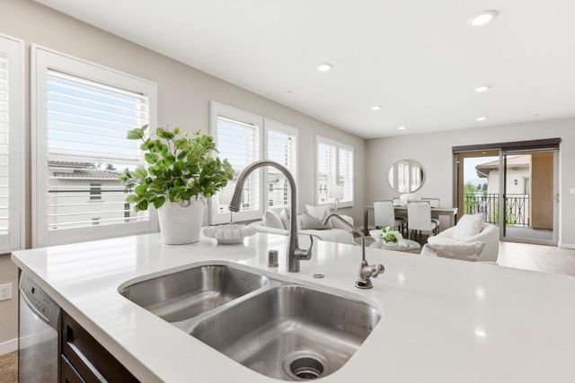 1053 Dewberry Place 304, San Jose, CA 95131