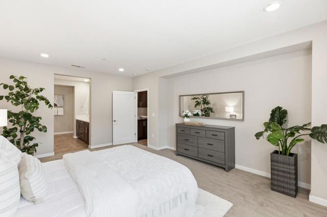 1053 Dewberry Place 304, San Jose, CA 95131