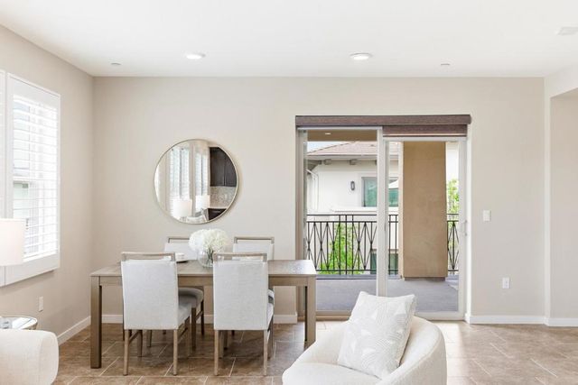 1053 Dewberry Place 304, San Jose, CA 95131