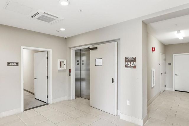 1053 Dewberry Place 304, San Jose, CA 95131