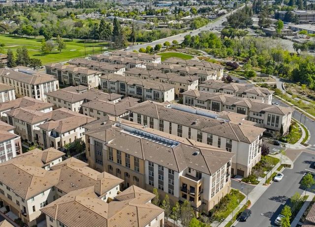 1053 Dewberry Place 304, San Jose, CA 95131