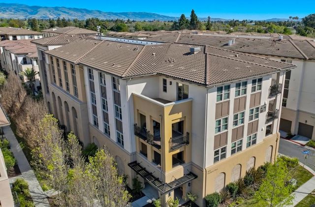 1053 Dewberry Place 304, San Jose, CA 95131