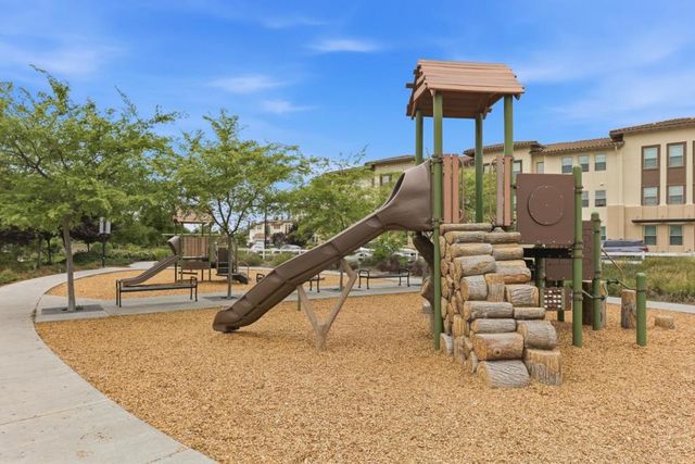 1053 Dewberry Place 304, San Jose, CA 95131