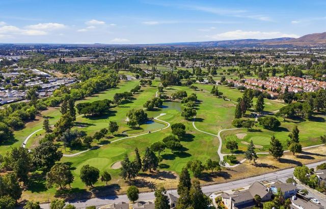 1053 Dewberry Place 304, San Jose, CA 95131