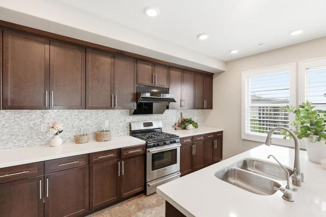 1053 Dewberry Place 304, San Jose, CA 95131