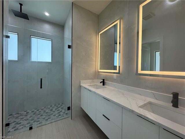 3210 4th AVE SE, Naples, FL 34117