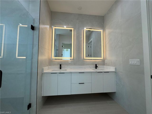 3210 4th AVE SE, Naples, FL 34117