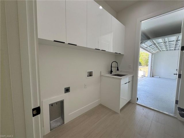 3210 4th AVE SE, Naples, FL 34117