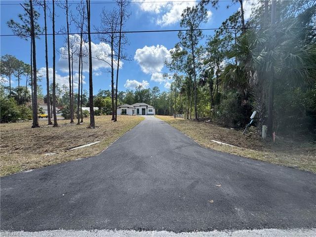 3210 4th AVE SE, Naples, FL 34117