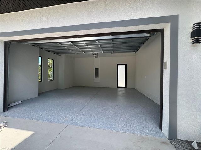 3210 4th AVE SE, Naples, FL 34117