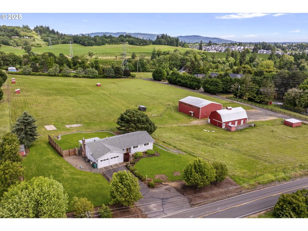 16580 Ne CHEHALEM Dr, Newberg, OR 97132