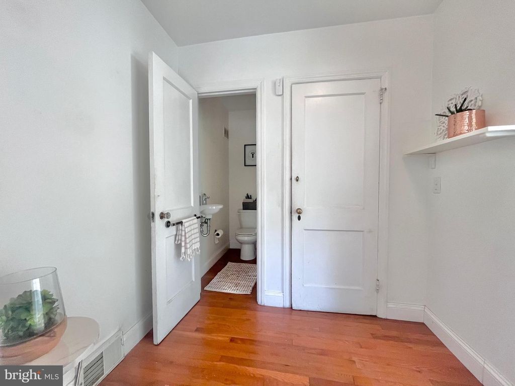Image 14 of property listing at 188 MARLYN AVE, Lansdowne, PA 19050