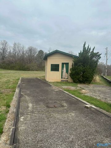 6.7 Hampton Way, Athens, AL 35612